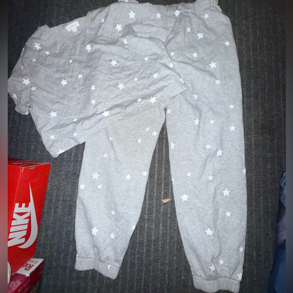 WOMENS LARGE SLEEP SHIRT TOP CROP STARS GREY & PANTS SET
